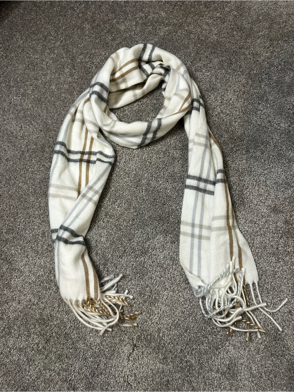 Classic Plaid Fringe Scarf in Cream and Gray